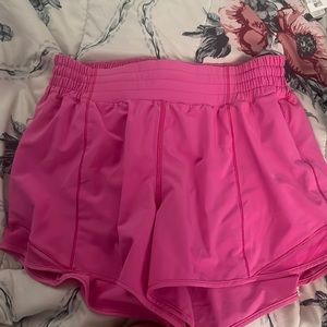 Lulu lemon 4 inch hotty hot shorts